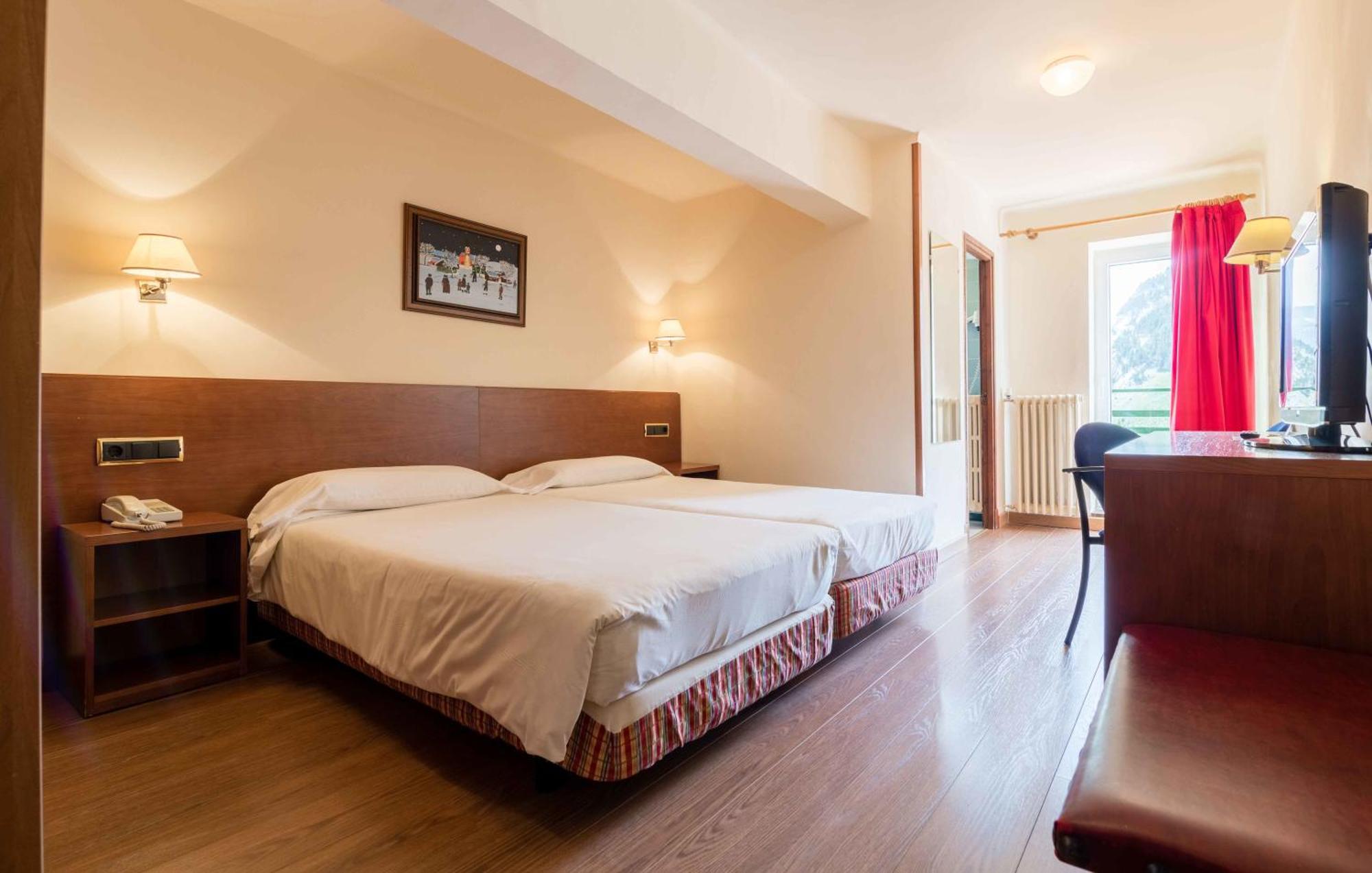 Snoe Hotel Candanchú Pokoj fotografie