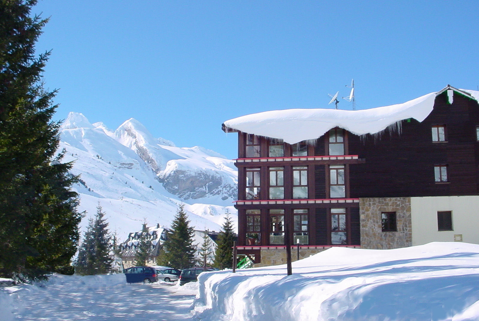 Snoe Hotel Candanchú Exteriér fotografie