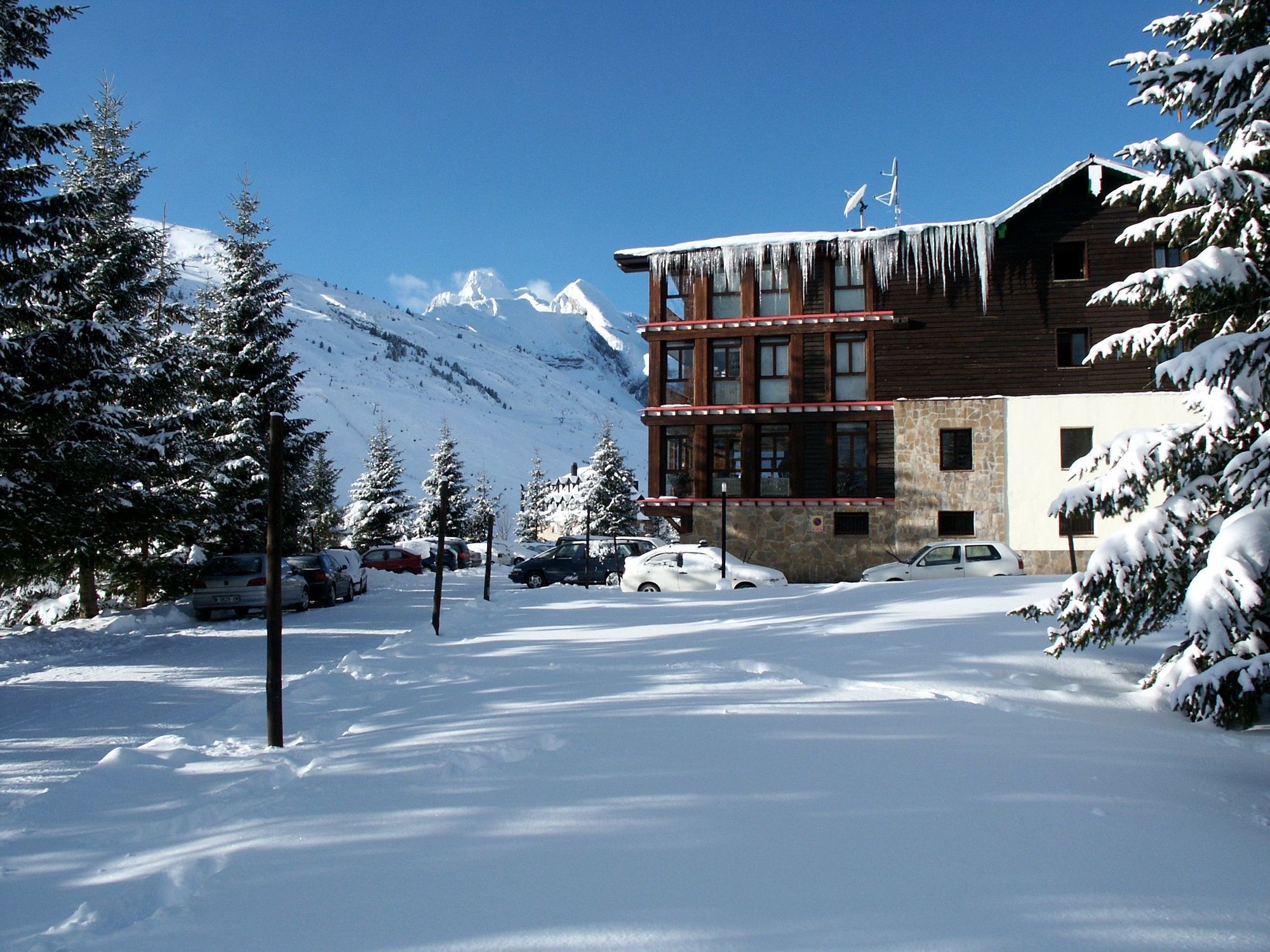 Snoe Hotel Candanchú Exteriér fotografie
